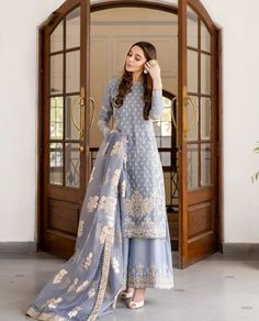 Aesthetic Pakistani Suits, Eid Outfits Hijab, Eid Celebration Ideas, Eid Outfits For Teens, Eid Gift Ideas, Eid Abaya, Celebration Photography, Desi Fits, Eid Crafts