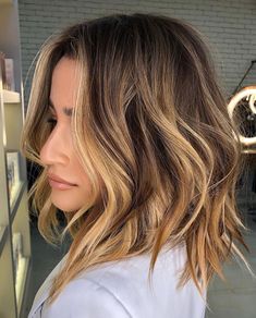 Shoulder Length Balayage, Gold Hair Dye, Balayage Lob, Honey Balayage