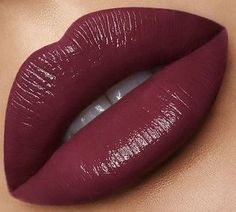 Cool Makeup Ideas, Lips Inspiration, Red Lipstick Shades, Africa People, Metallic Lipstick, Lipstick Kit, Women Lipstick, Love Lips