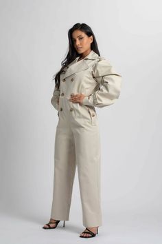 DESCRIPTION:Inspired by the lapels of a trench coat, this jumpsuit with puffed sleeves and fitted at the waist, made in Barcelona with 100% organic cotton, is not lined on the inside to avoid wasting fabric.- Color: Beige- Puffed sleeves- Double front lapels and back lapel - Belt loops at waist level- Button closure- Straight pants – ankle length- Buttoned side pockets- 100% organic cotton- Made in Barcelona- Machine wash max 30ºC/86ºF, gentle cycleWEIGHT OF GARMENT:Light / Mid / Heavy SIZING AN Choosing Fabric, Vegetable Leather, Puffed Sleeves, Sustainable Clothing, Straight Pants, Cool Suits, Fabric Color, Puff Sleeve, Timeless Fashion