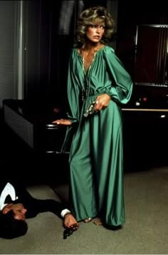 FARRAH Look 80s, Charlie's Angels, Satin Jumpsuit, Look Retro, Farrah Fawcett