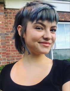 Woman’s Shaved Haircuts, Punk Hair Short, Short Alternative Hair, Short Alternative Haircuts, Blue Mullet, Queer Haircut, Shaggy Mullet, 2024 Haircut