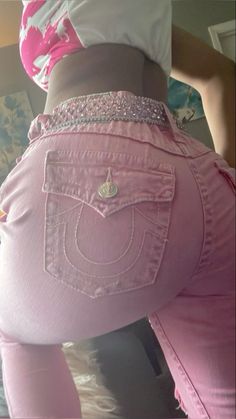 Pink True Religion Jeans Outfit, True Religion Jeans Outfit, Pink True Religion, Pink Jeans Outfit, Pink Streetwear, Geek Clothes, Clueless Outfits, 2000s Outfits, Pink Girly Things