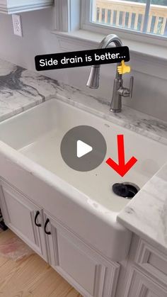 a kitchen sink with an arrow pointing to the side drain is better than the other