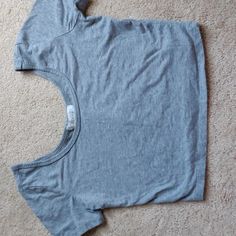 Never Worn. Excellent Condition. Trendy Fitted Gray Crop Top, Casual Gray Crop Top For Everyday, Trendy Gray Cropped Crop Top, Trendy Cropped Gray Tops, Trendy Gray Cropped Tops, Summer Gray Cotton Crop Top, Trendy Gray Crop Top For Spring, Fitted Gray Cotton Crop Top, Basic Crop Top For Day Out