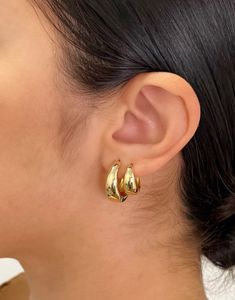 14k Gold Filled Hoop Earrings Gold Chunky Earring Women Gold - Etsy Thick Gold Hoops, Chunky Gold Hoop Earrings, Chunky Earrings, Gold Filled Hoops, Hoop Earrings Gold, Gold Filled Earrings, Dream Jewelry, Gold Hoops, Jewelry Earrings Hoops