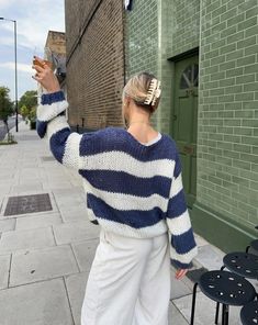 Looks Adidas, 00s Mode, Loose Knitwear, Oversized Striped Sweater, Chique Outfits, Style Français