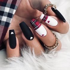 Valentines Nail Art Designs, Black And White Nail, Valentine Nail Art, November Nails, Romantic Nails, February Nails, Plaid Nails, Nail Designs Valentines, Blush Nails