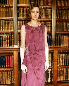 1920s Party Outfit, 20’s Fashion, Downtown Fashion, Watch Downton Abbey, Brocade Gown, Downton Abbey Cast