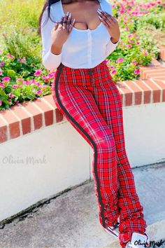 Olivia Mark - Womens Mid-Waist Casual Trousers in Red Plaid Print