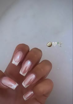 Classy Acrylic Nails Pink, Acrylic Nails For Pink Dress, Cute Nails For A Wedding Guest, Classy Biab Nail Designs, Shiny Natural Nails, Shimmer French Manicure, French Top Chrome Nails, Gel X Nail Inspiration, French Tip Classy Nails