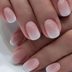 Pink White Nails, Fake Nails White, Short Fake Nails, Light Pink Nails, Ombre Acrylic Nails, Manicure Tips, Gradient Nails