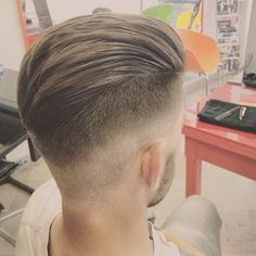 Hairstyles for men - men's Hairstyles - Fade hairstyle - Taper Fade - #taper #taperfade #fadehairstyles #fadehaircuts Mohawk Hairstyles For Men, Short Back And Sides, Official Hairstyle, Decent Hairstyle, Mohawk For Men, Mohawk Hairstyles Men, Mohawk Styles, Long Length Hair