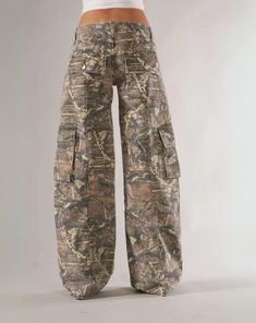 Camo Cargo Pants — My Comfy Pant Low Rise Camo Cargo Pants, Camo Shorts Women, Pants You Need, Streetwear Accessories Women, Streetwear Fashion Women Street Styles, Camo Fits, Camo Jorts, All Black Outfit Ideas, Camp Pants