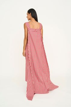 Your year round daiquiri has been served! This versatile cotton dress is the perfect go to for your next brunch or cocktail party. The removable cape adds a touch of sophistication, allowing you to dress up or down with ease. COMES WITH RED GINGHAM CAPE Cotton Maxi Dress For Picnic, Chic Cotton Dress For Picnic, Cotton A-line Dress For Picnic, Cotton A-line Dress For Brunch, Court Dresses, Daiquiri, Red Gingham, Summer Tops, Xl Dress