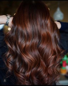 Dark Chocolate Copper Hair, Chocolate Copper Hair With Highlights, Dark Brown And Copper Hair, Chocolate Copper Hair Dark Brown, Dark Brown Copper Hair Color, Chocolate Auburn Hair, Chocolate Copper Hair, Auburn Hair With Highlights, Light Auburn Hair Color