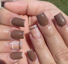 #naildesign #nailsfordays #nailsofinstagram Brown Nails Short Acrylic, Cute Brown Short Nails, Short Brown Nails With Design, Fall Press On Nails Short, Nail Designs With Brown Polish, Cute Short Brown Nail Ideas, Short Nails Brown Color, Short Brown Coffin Acrylic Nails, Short Acrylics Simple