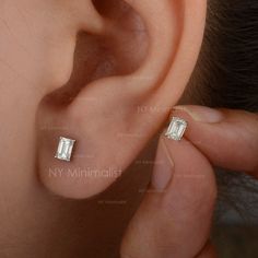 Certified Real 0.50 Ct Diamond Studs/ 18K White Gold Earrings/ Emerald Cut Diamond Stud Earrings/ Diamond Solitaire Earrings/ Bridal Jewelry * SKU: SGT00714_34492 * Made to Order. * Gold Purity: 18K Solid White Gold (stamped) * Custom Gold Color: Rose Gold, Yellow Gold, White Gold * Custom Gold Purity: 9K/14K/18K (Charges Apply) * Diamond 100% Genuine Diamond * Diamond Weight: 0.50 ct. * Diamond Color: G-H * Diamond Clarity: SI1 * Diamond Cut: Emerald Cut    ✦ Earrings Measurement Studs Size : 5 Minimalist Baguette Cut Earrings For Anniversary, Stud Earrings Diamond, Diamond Solitaire Earrings, Earrings Emerald, Solitaire Earrings, Emerald Cut Diamond, Earrings Diamond, White Gold Earrings, Diamond Stud Earrings