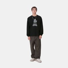 Color: Black - The L/S Drill Boy T-Shirt is made from midweight cotton jersey in a loose fit. A graphic print appears on the front. _* 100% Cotton (organic), Loose fit, Long sleeves, Graphic print