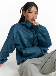 Unisex Solid Hooded Zipper Pocket Windbreaker CM418 - Korean Women's Fashion | LEWKIN Korean Fashion Women, Blue Dark, Zip Up Hoodie, Design Style, Dark Red, Solid Black, Zipper Pocket, Dark Green, Back To School