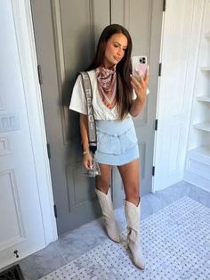 10 Cute and Chic Country Concert Outfits Ideas Concert Outfits Western, Country Concert Outfit Tan Boots, Country Concert Birthday Outfit, Western Mini Skirt Outfit, Country Music Costume Ideas, Inside Country Concert Outfit, Overalls Country Concert Outfit, March Country Concert Outfit, Boho Country Outfits Concert