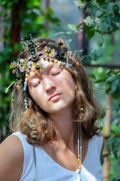 Flower Forehead Circle Headpiece Floral Hair Jewelry Wearable - Etsy Georgia Beaded Headdress, Beaded Headpiece, Floral Hair Pieces, Festival Costumes, Head Jewelry, Floral Headpiece, Beautiful Mask, Festival Jewelry, Festival Looks