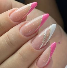 24 Count Press On Nails Glossy French Tip With Gold And Glitter Comes With Jelly Glue And Nail File New White Acrylic Nails, Gold Powder, Nail Swag, Pink And White Flowers, Color Powder, Gold Pattern, White Acrylic, False Nails, Nail File