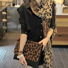 Material: Chiffon Applicable gender: female Weaving method: plain weave Processing method: printing Popular elements: curling Function: shading Pattern: Leopard Suitable season: Spring, Autumn, Winter Width (CM): 50 Style: European and American street Color: red, white coffee, coffee U-shaped leopard print, coffee segment leopard, gray coffee Length (CM): 160*50cm Applicable age: adult Product Category: Scarf Chic Brown Scarf For Summer, Chic Brown Summer Scarf, Chic Brown Scarves For Summer, Chic Brown Scarves For Spring, Casual Black Shawl Scarf, Casual Black Shawl Scarves, Trendy Brown Scarf For Spring, Leopard Print Fashion, How To Wear A Scarf