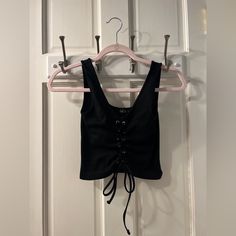 Crop Top Tie Bottom Never Worn Just Tags Off Y2k Style Black Cotton Crop Top, Alternative Black Cotton Crop Top, Alternative Fitted Black Crop Top, Black Cotton Grunge Crop Top, Black Cropped Halter Top With Built-in Bra, Goth Outfit Ideas, Goth Outfit, Black Crop Top, Black Crop