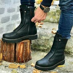 Mens Boots Fashion Modern Gentleman, Men Boot, Mens Winter Shoes, Basic Boots, Nike Shoes Jordans, Boots For Men, Winter Sneakers, Real Men