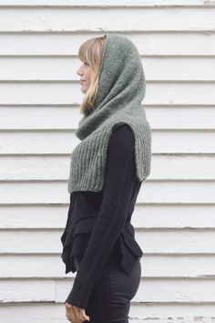 balsam Pullover Sweaters Pattern, Hooded Scarf Pattern, Thread Crafts, Women Knitting, Hooded Cowl, Shrug For Dresses, Cowl Knitting Pattern, Cowl Pattern, Hooded Scarf