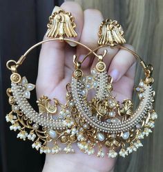 Capsule Wardrobe Jewelry, Wedding Jewellery Designs, Indian Wedding Jewelry Sets, Fancy Jewelry Necklace, Handmade Gold Jewellery