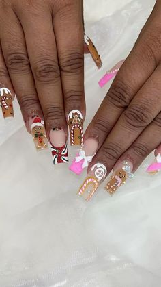 Christmas Nail Gingerbread, 3d Gingerbread Nails, Gingerbread Nails Christmas, Ginger Bread Nail Designs, Christmas Cookie Nails, Gingerbread Nails Acrylic, Gingerbread Cookie Nails, Acrylic Nail Designs Christmas, Candy Land Nails