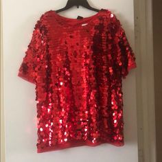 Red Blouse With Large Sequence Pieces Sequence Shirt, Red Crop Top, Red Blouse, Red Button, Short Shirts, Red Blouses, Shirt Color, Shirt Outfit, Lady In Red