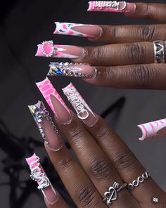 Birthday Nails For Capricorn, Light Pink Freestyle Nails, Pink Scorpio Nails, Extendo Nails Designs, Libra Nails Design Birthday, Medium Freestyle Nails, Birthday Nails Scorpio