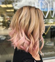 Light pink hair Light Pink Hair Balayage, Light Pink Tips Hair, Light Pink Balayage, Aspirational Aesthetic, Blonde Hair With Pink Tips, Pink Hair Tips, Pink Tips