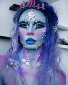 Make Up Inspo Aesthetic, Mermaid Makeup Halloween, Circus Makeup, High Fashion Makeup, Mermaid Halloween, Face Paint Makeup, Amazing Halloween Makeup, Cool Makeup Looks, Cheap Makeup