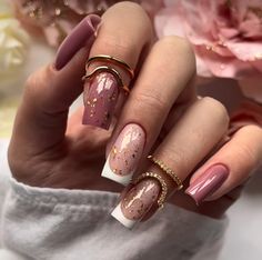 Paris Inspired Nails, Short Fall Nail Designs, Short Fall Nail, Wave Nails, 2024 Nails, Spring Acrylic Nails, One Color Nails, Winter Nails Acrylic, Autumn Look