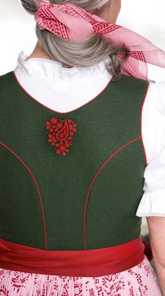 Gössl Dirndl detail.  Repinned by www.mygrowingtraditions.com German Traditions, Oktoberfest Clothing, Dirndl Dresses, German Dress Dirndl, Folklore Fashion, Folk Clothing