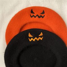 Halloween Beret A creepy cute beret in various color choices for adults & kids! Spook up your noggin this Fall with a cozy and adorable beret, complete with a Jack-O-Lantern pumpkin face design in Black or Orange on the front. Material: Wool. Adult Size: 56-59cm. (22-23.2") Children Size: 50-54cm. (19.7-21.3") Pumpkin Face Designs, Cute Beret, Kawaii Hat, French Hat, Halloween Party Dress, Pumpkin Hat, Pumpkin Face, Bonnet Hat, Pumpkin Faces