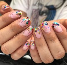 Star Nail Designs, Confetti Nails, Gel Nails At Home, Short Nails Art, Star Nails, Short Nail Designs, Glitter Nail, Manicure Y Pedicure, Nail Art Summer