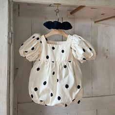 Polka Dot Bubble Romper – Teeny Mini Me Polka Dot One Piece, Body Suit Outfits, Baby Jumpsuit, Girl Onesies, Bubble Romper, Baby Outfits, Girls Rompers, Sleeved Romper