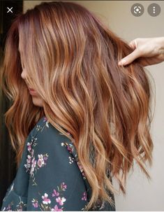 Red Hair Color Shades, Highlights Ideas, Perfect Hair Color, Color Highlights, Strawberry Blonde Hair, Hair Color Shades, Medium Hairstyles