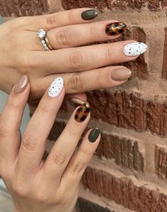 Fall Mix Match Nails, Pretty Nail Art Designs Autumn, Retro Nails Acrylic, Mental Health Nails Ideas, Olive Green Fall Nail Designs, Funky Neutral Nails, Fall Nails Plaid Accent, Fall Nails Tortoise Shell, Nails 2024 Trends Autumn