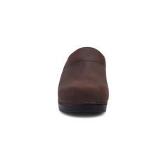 Karl is a traditional open-back clog that includes all the supportive features of our classic Professional clog in a men’s mule. It is ultra-supportive and easy to wear so you’re always a step away from legendary comfort. Teacher Shoes, Mary Jane Clogs, Clog Boots, Sneaker Heels, Shoe Care, Sock Shoes, Mule, Bootie Boots, Clogs