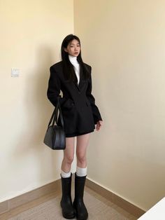 Fashion Top Outfits, Korean Casual Outfits, Stylish Work Outfits, Alternative Outfits, Kpop Fashion Outfits, 가을 패션, Korean Outfits, Casual Style Outfits, Lookbook Outfits