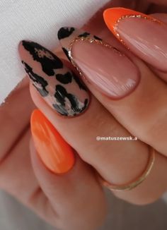 Winter Oval Nail Designs, Orange Animal Print Nails, Her Nails, Print Nails, Leopard Nails, Pretty Nail Art Designs, Animal Print Nails, Black Nail, Uñas Acrilicas