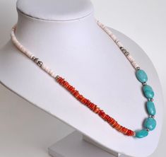 Vintage Turquoise Coral Shell Beaded Necklace Shell Beaded Necklace, Shell Beads Necklace, Antique Jewelry Necklace, Coral Turquoise, Vintage Turquoise, Shell Beads, Vintage Watches, Antique Jewelry, Vintage Antiques