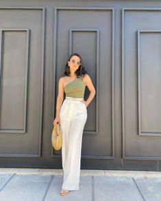 Italian Summer Outfits Casual, Formal Summer Outfits, Summer Outfits Black Women, Black Women Business Attire, Bridal Shower Outfits, Chic Outfits Summer, Women Business Attire, Linen Palazzo Pants, Graduation Outfit Ideas