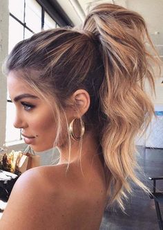 Stunning Ponytail Hairstyles To Try in 2018 Updo Ponytail, High Ponytail Hairstyles, Winter Hairstyles, Ombre Hair, Ponytail Hairstyles, Hair Hairstyles